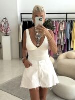 KATE SORTS - Image 2