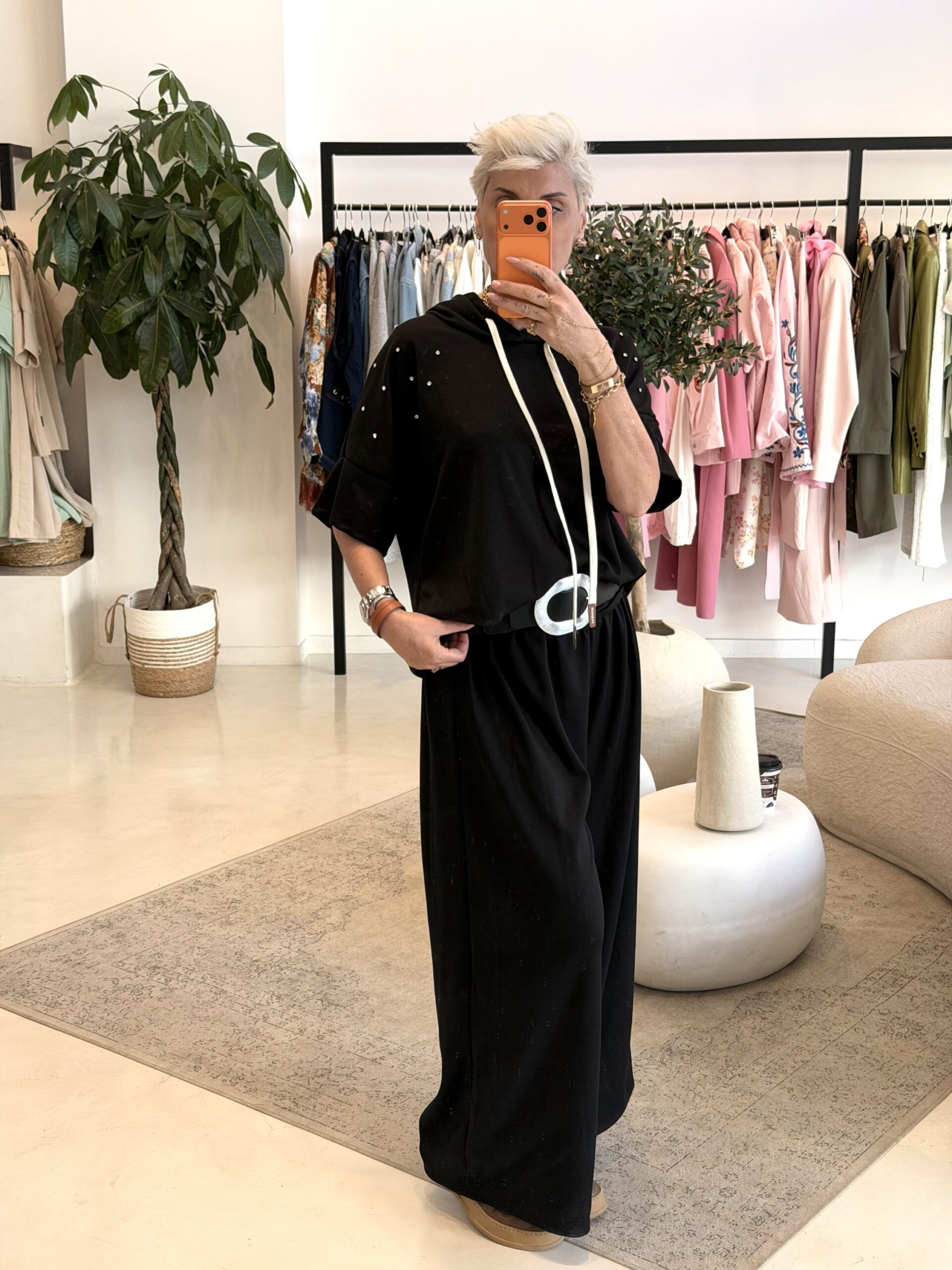 img_6901 ARIANA SET - Image 1